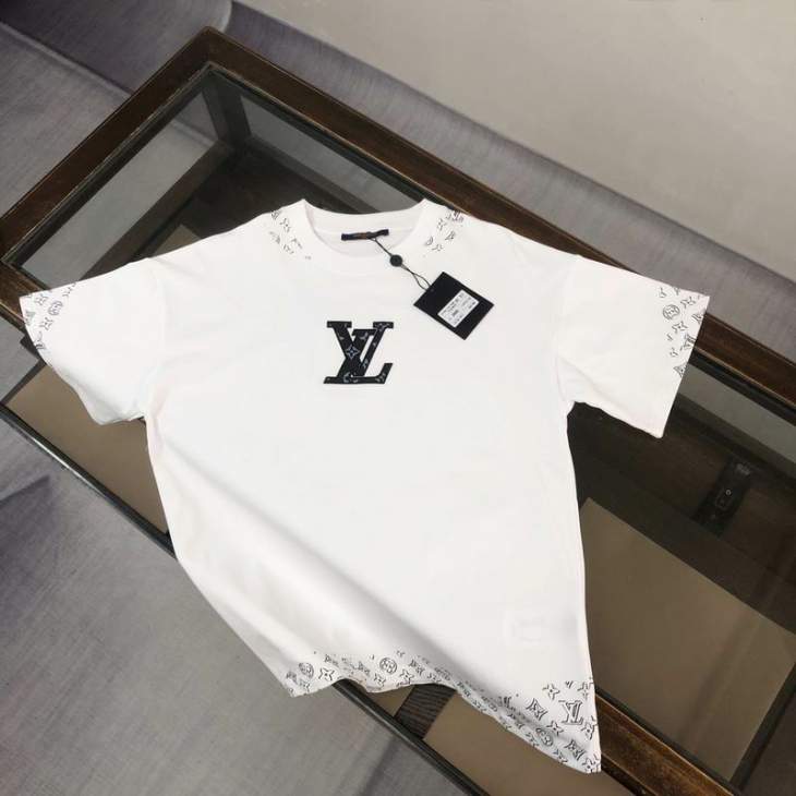 Picture of Louis Vuitton T Shirts Short _SKULVXS-Ltltx2046691
